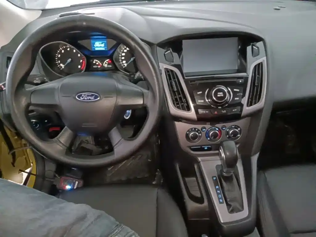 Ford Focus — миниатюра 10