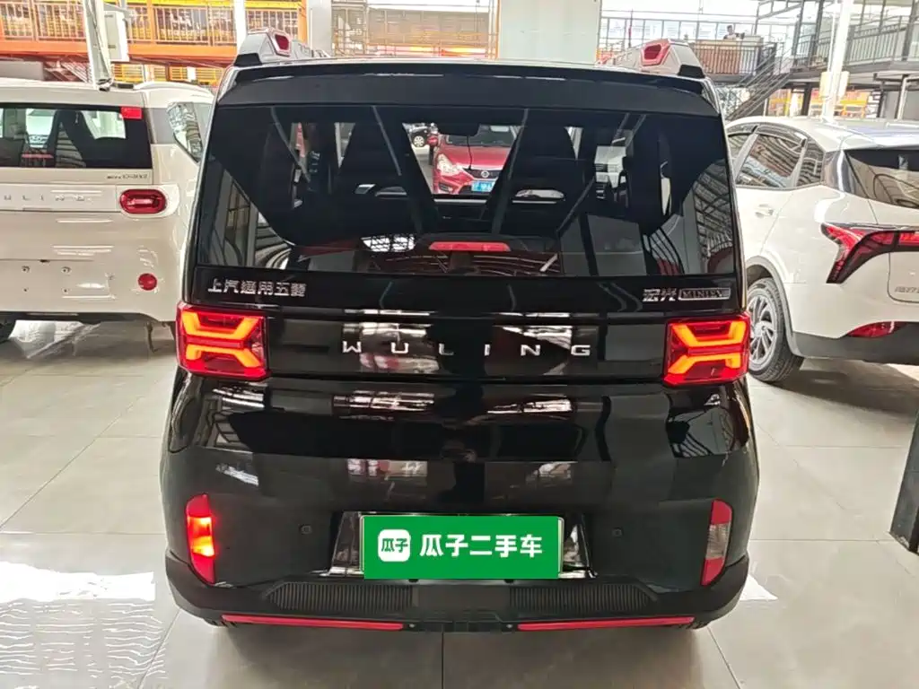 Wuling MINIEV — миниатюра 6