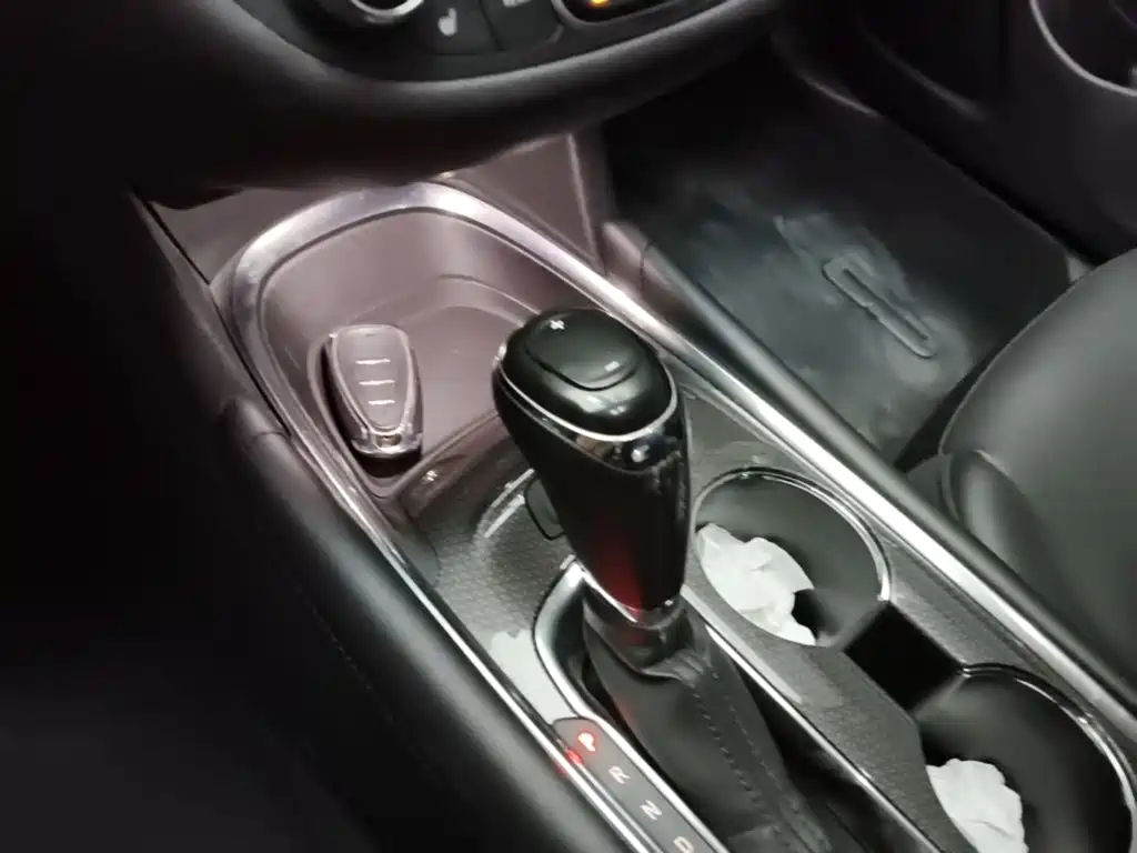 Chevrolet Malibu XL — миниатюра 14