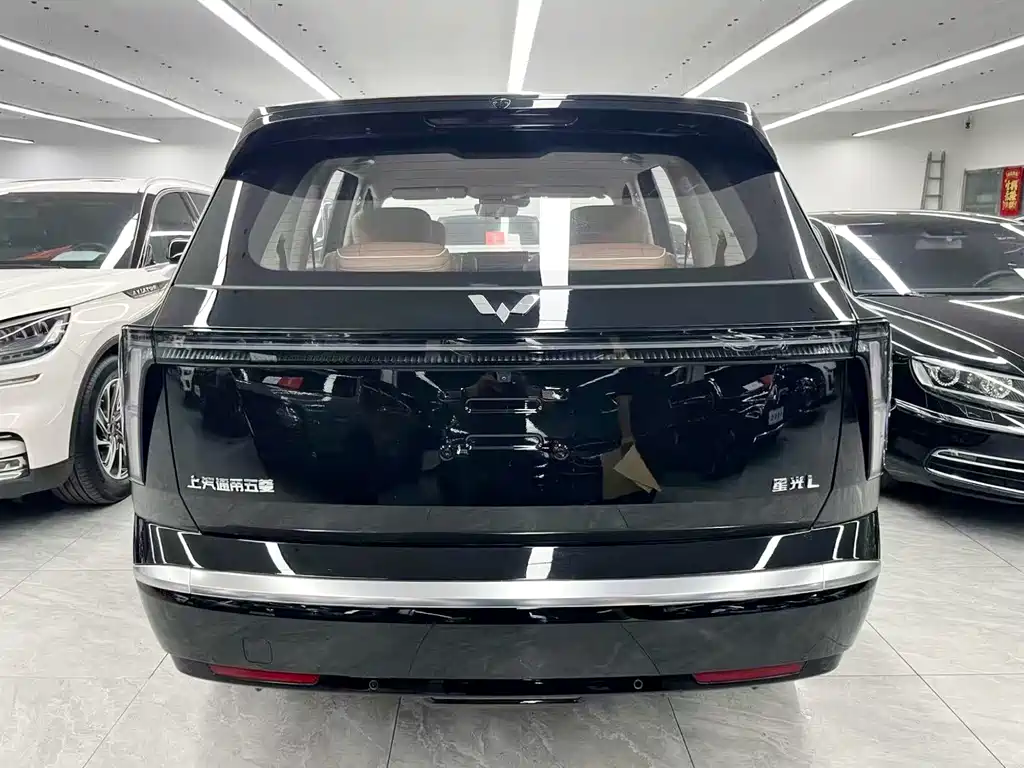 Wuling Xingguang L — миниатюра 5