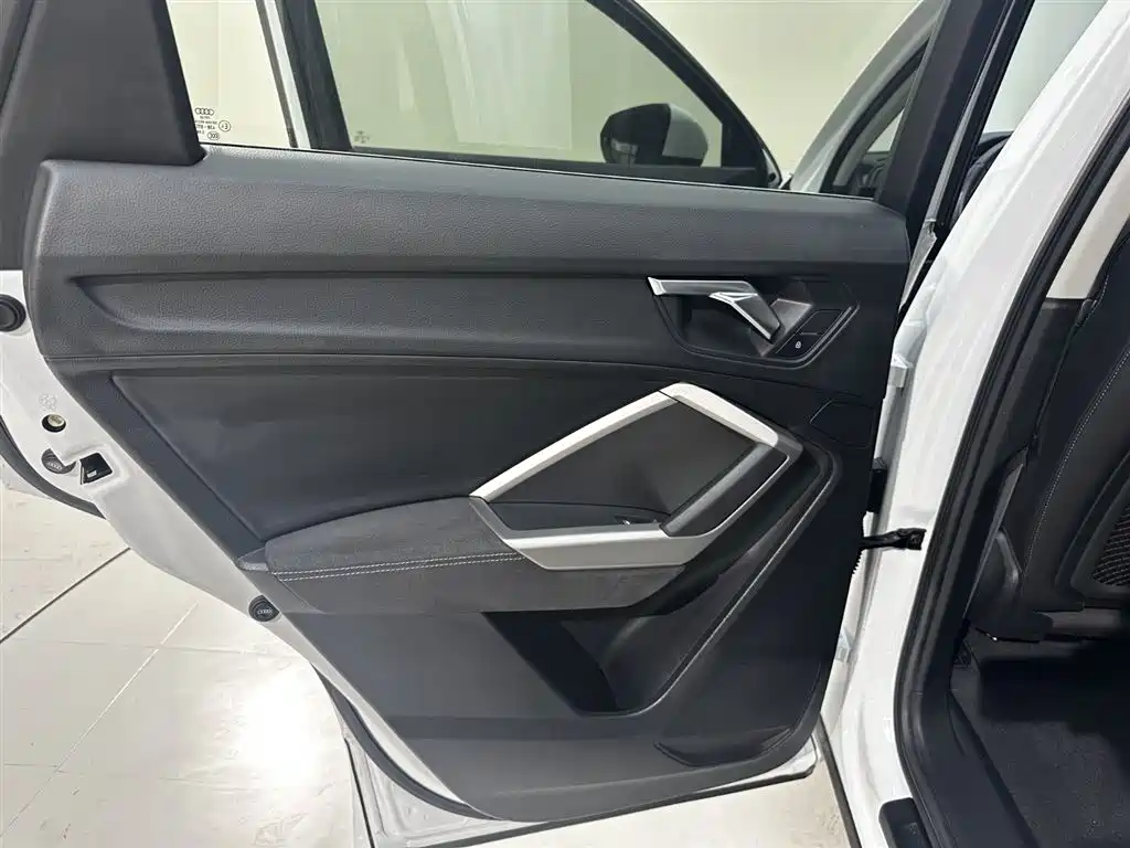 Audi Q3 — фотографии объявления, Фото 15