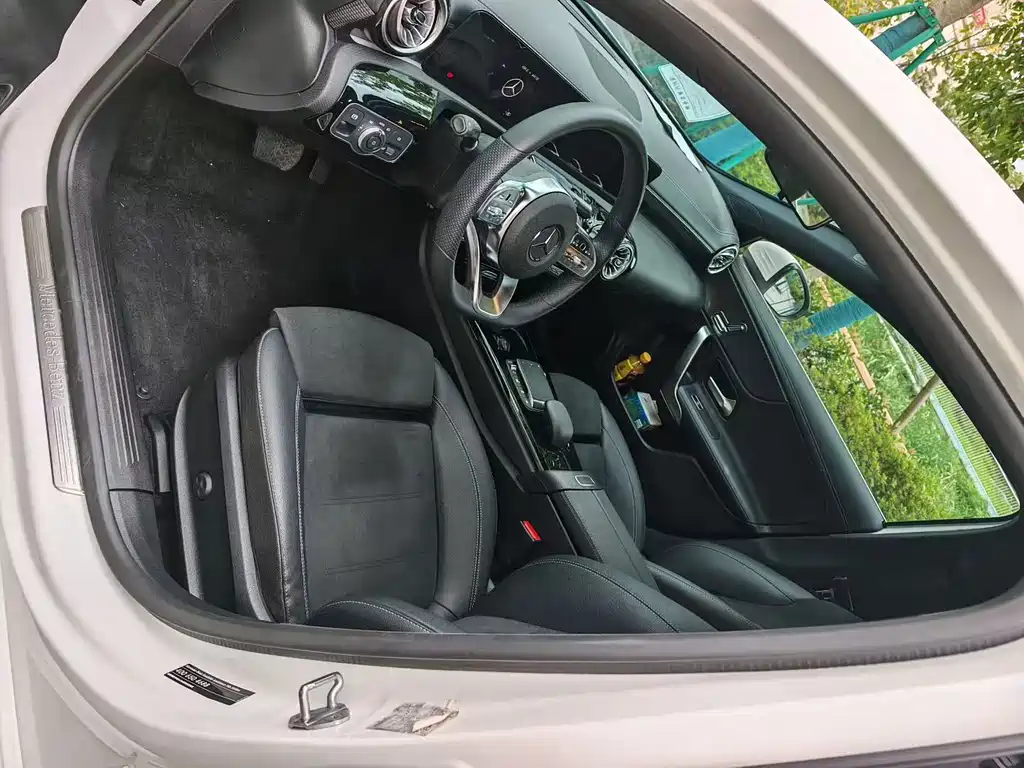 Mercedes-Benz A-Class — миниатюра 5