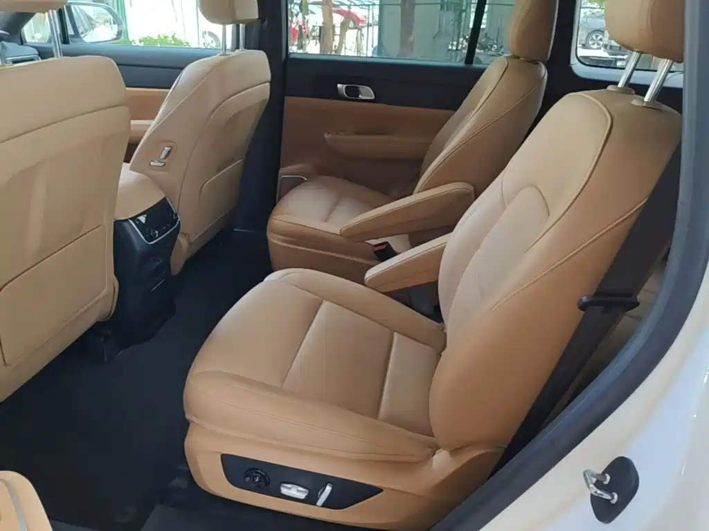 Li Auto Li ONE — миниатюра 17