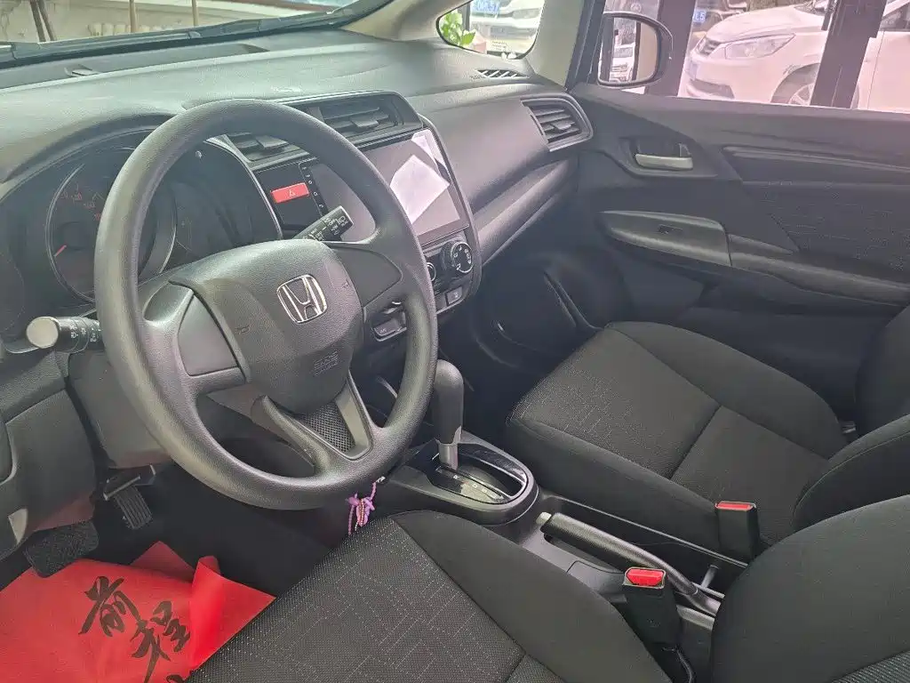 Honda Fit — миниатюра 4