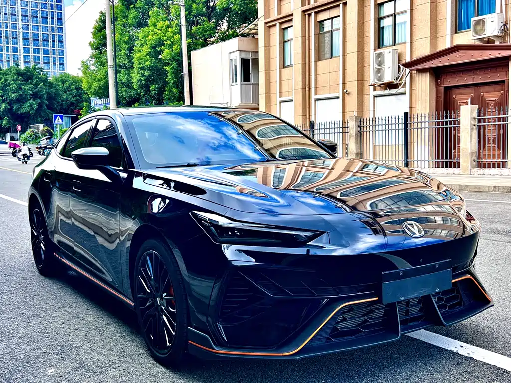Changan UNI-V — миниатюра 3