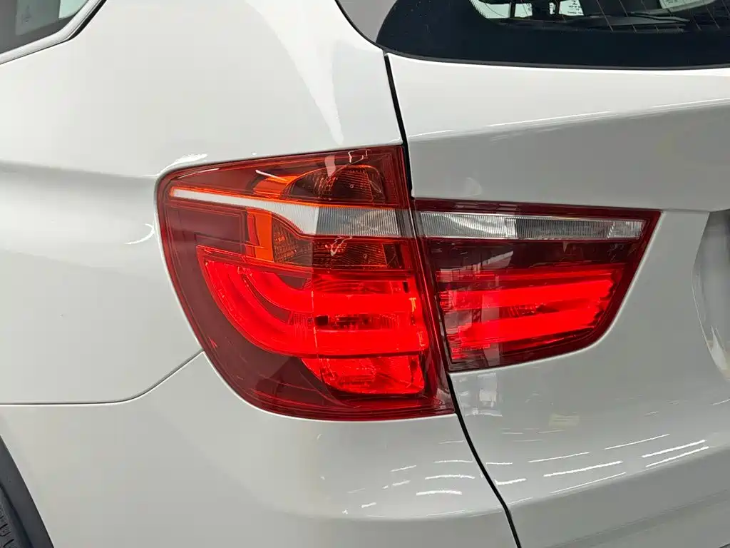 BMW X3 (Import) — миниатюра 10