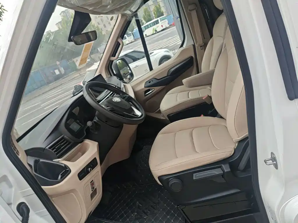 MAXUS 新途EV90 — миниатюра 15