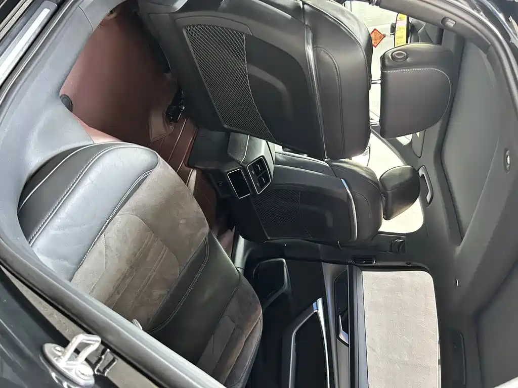 Audi A6L — миниатюра 2