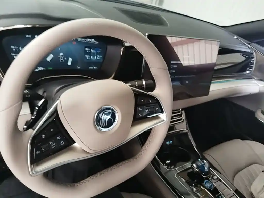 BYD Han — миниатюра 10