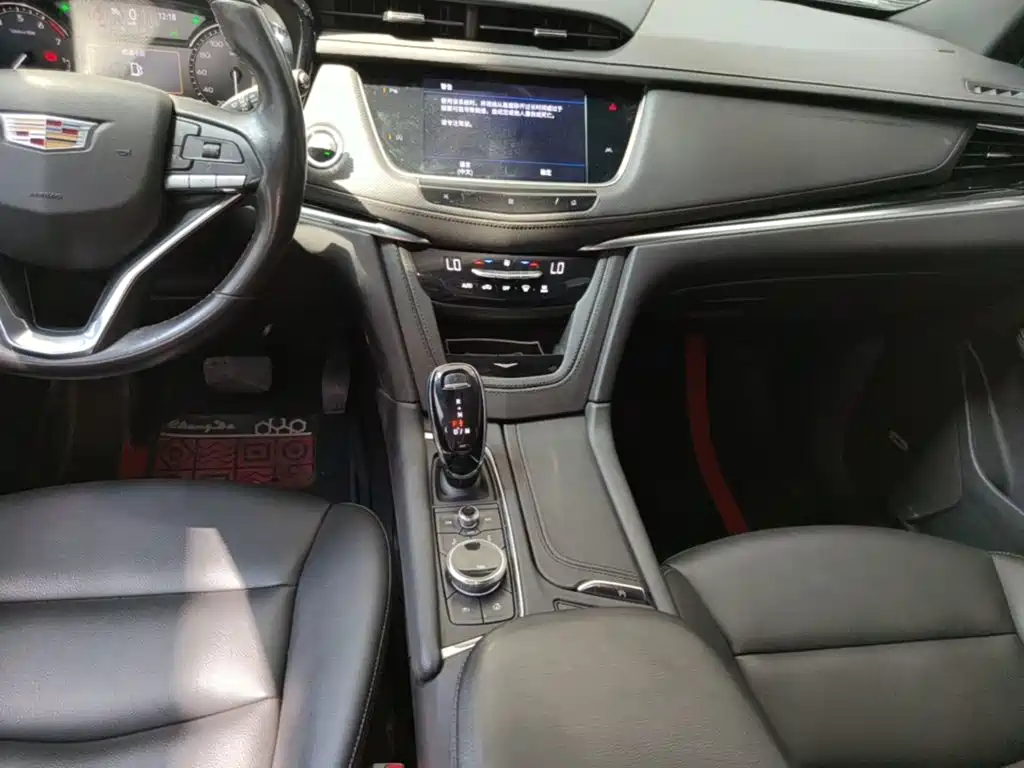Cadillac XT6 — миниатюра 14