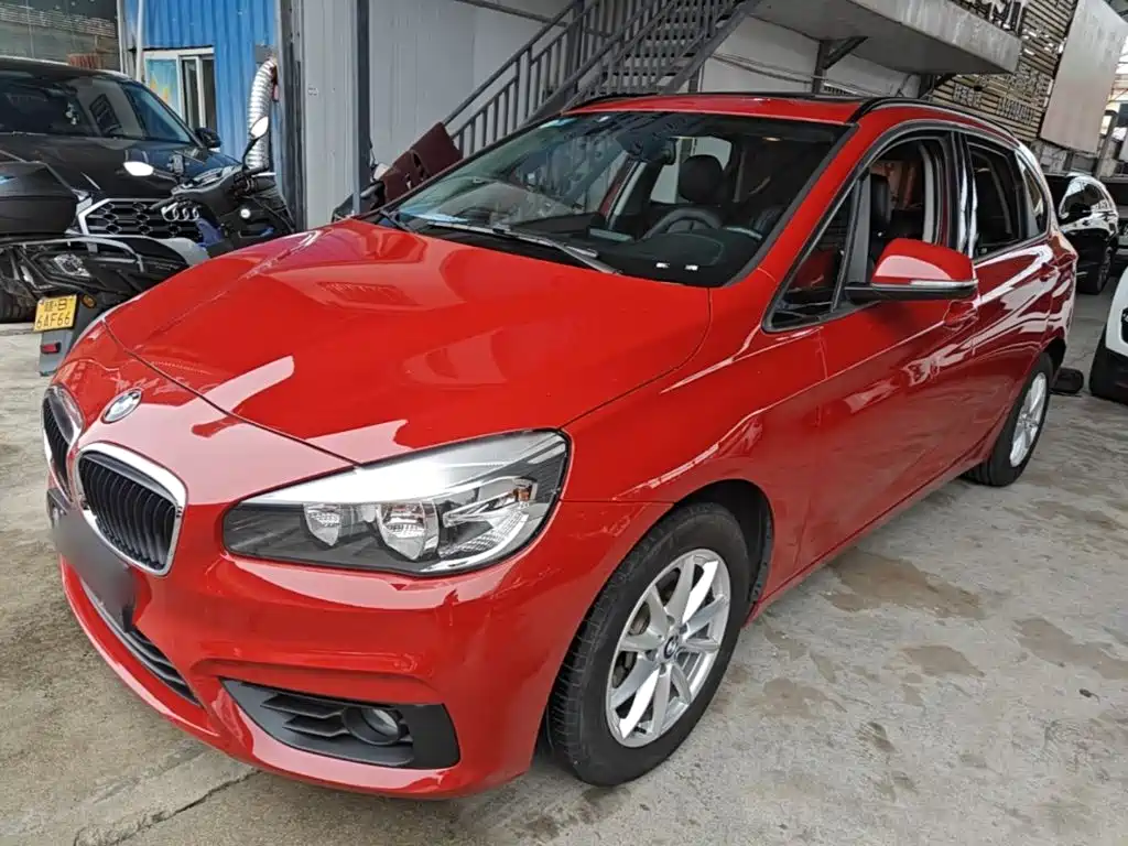 BMW 2 Series Active Tourer — миниатюра 2