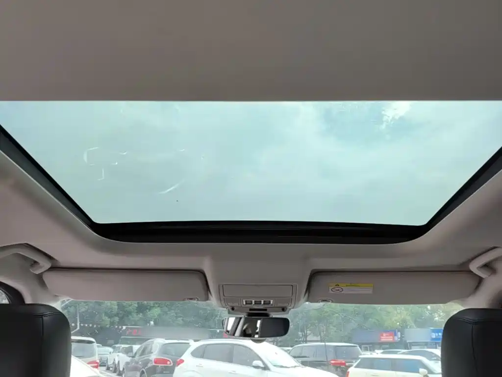 Land Rover Discovery — миниатюра 18