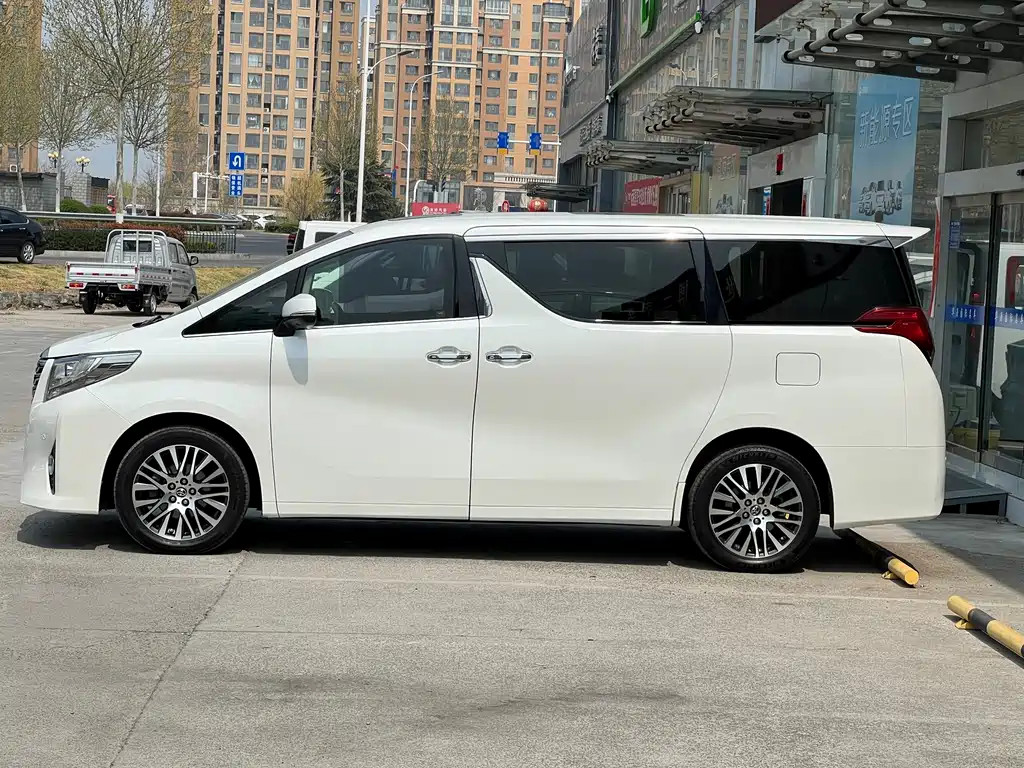 Toyota Alphard 2015 3.5L Luxury
