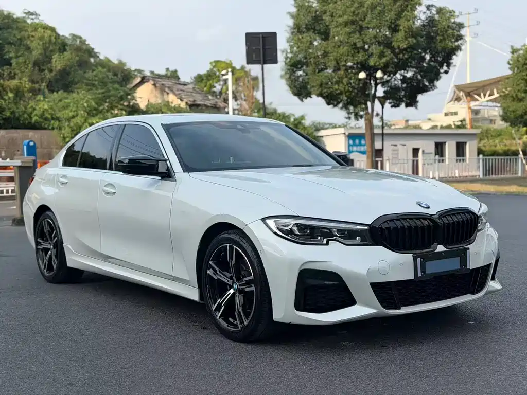 BMW 3 Series — миниатюра 3