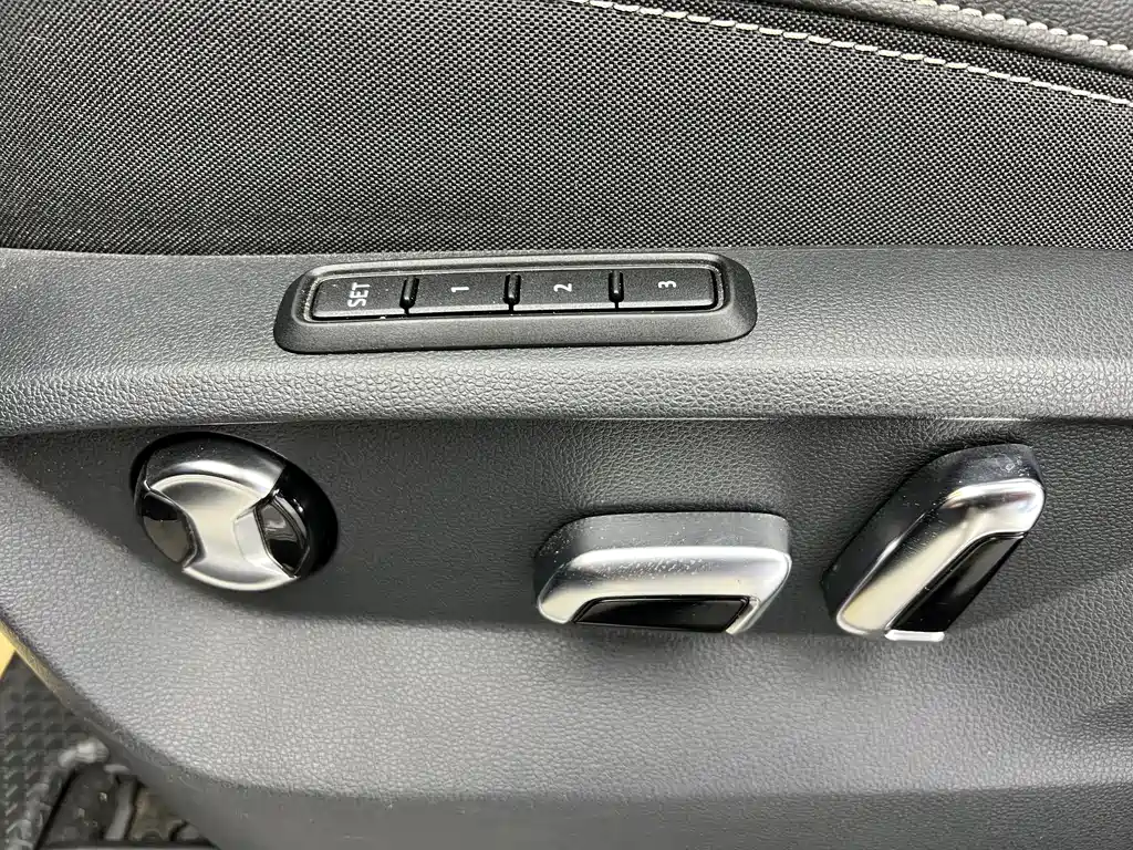 Volkswagen Viloran 2022 380TSI Flagship 6 мест