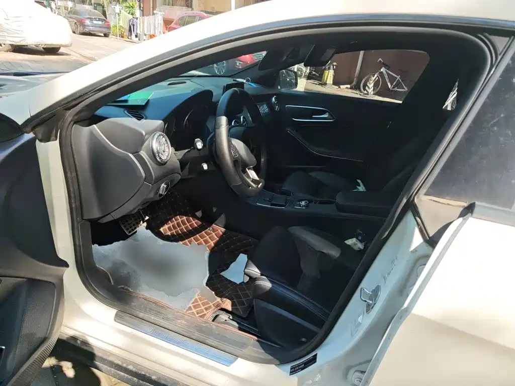 Mercedes-Benz CLA (Import) — миниатюра 17