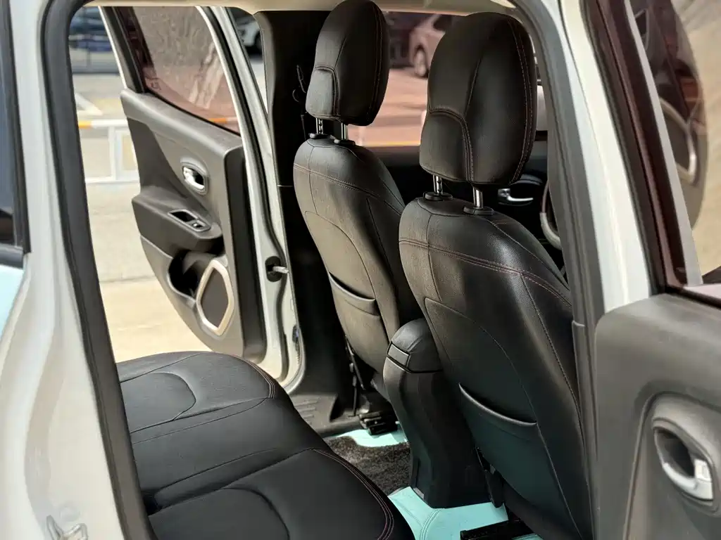 Jeep Renegade — миниатюра 14