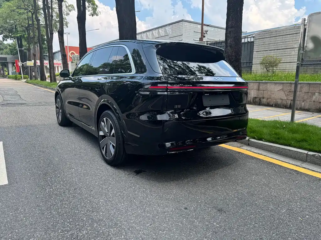 Li Auto Li L8 — миниатюра 8