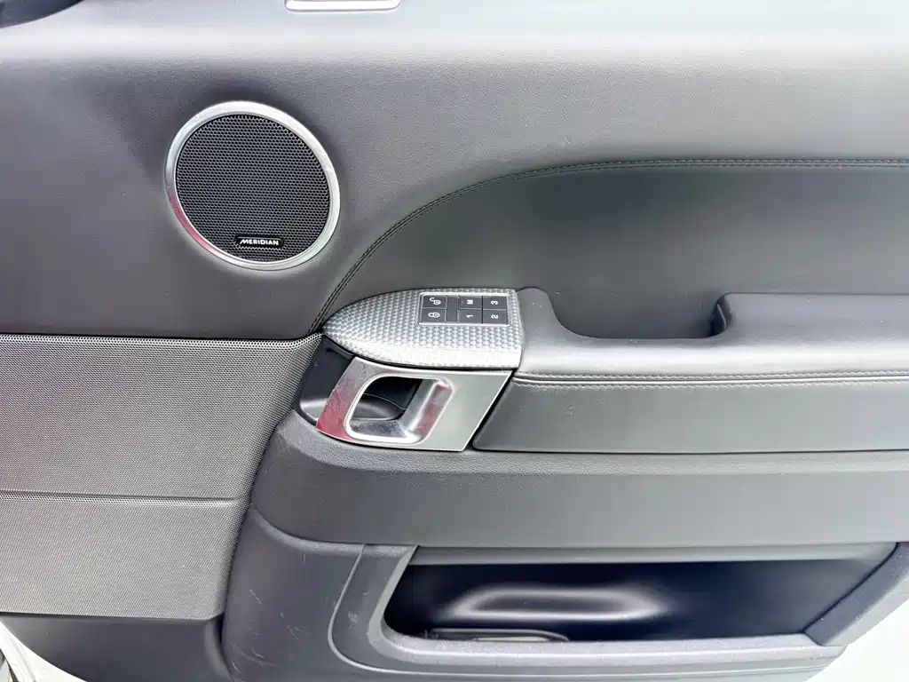 Land Rover Sport — миниатюра 13