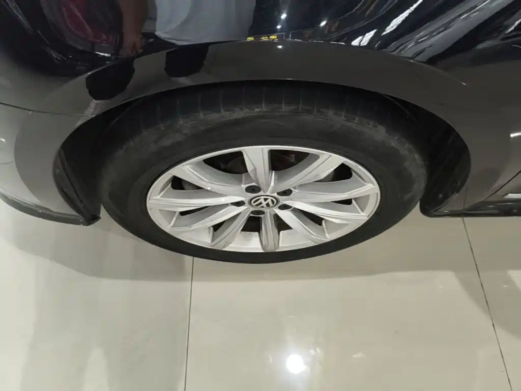 Volkswagen Passat — миниатюра 23