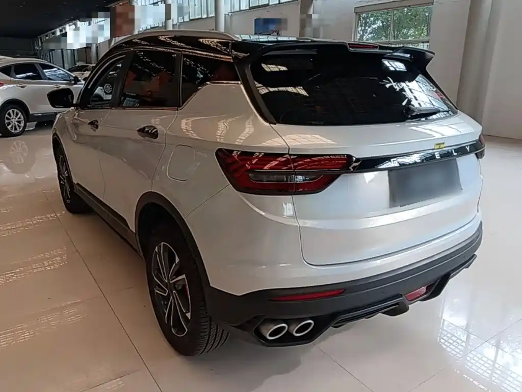 Geely Binyue — миниатюра 5