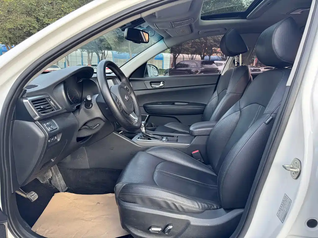 Kia K5 — миниатюра 4