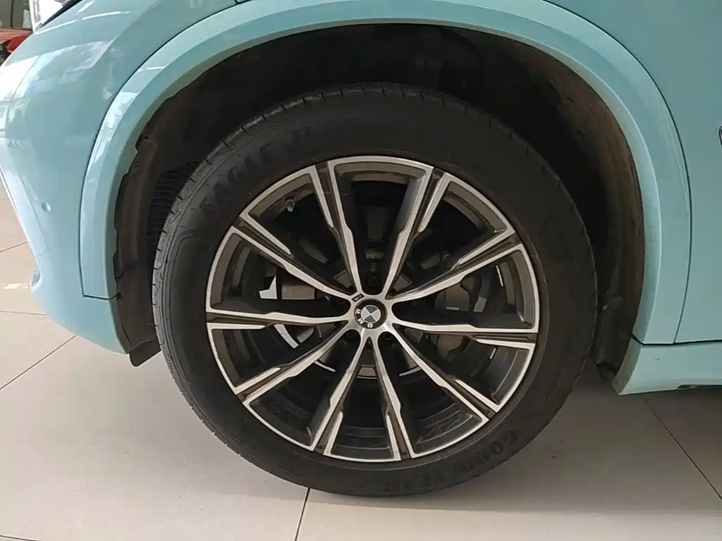 BMW X5 — миниатюра 23