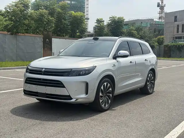 2024 Huawei M7