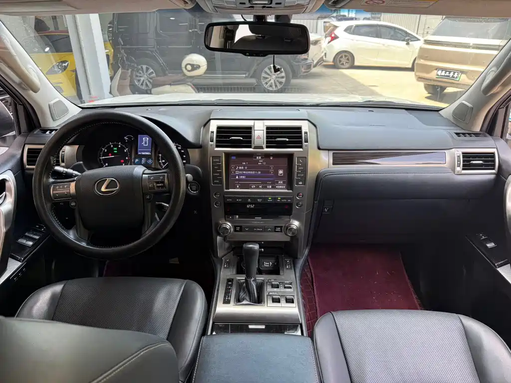 Lexus GX — миниатюра 9