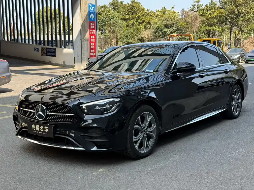 Mercedes-Benz E-Class 2023