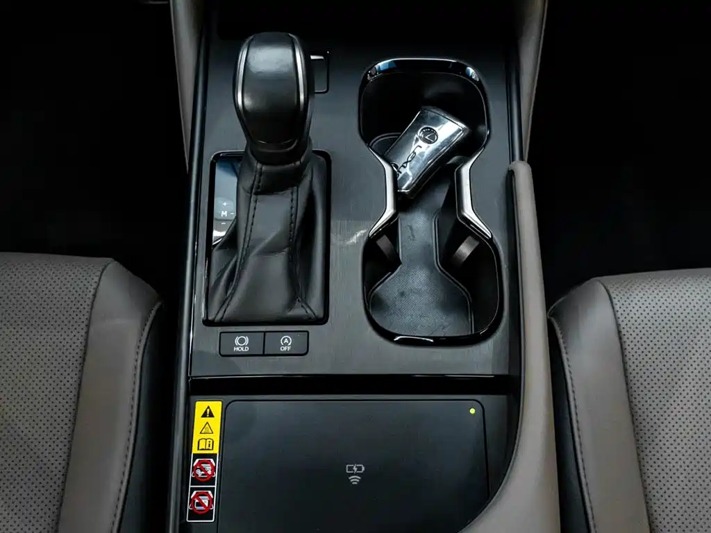 Lexus ES — миниатюра 20