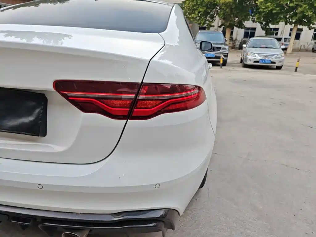 Jaguar XEL — миниатюра 8