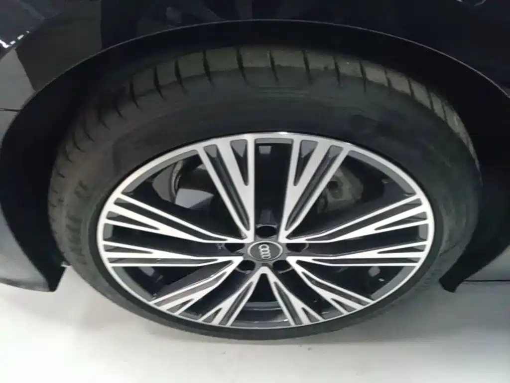Audi A6L — миниатюра 23