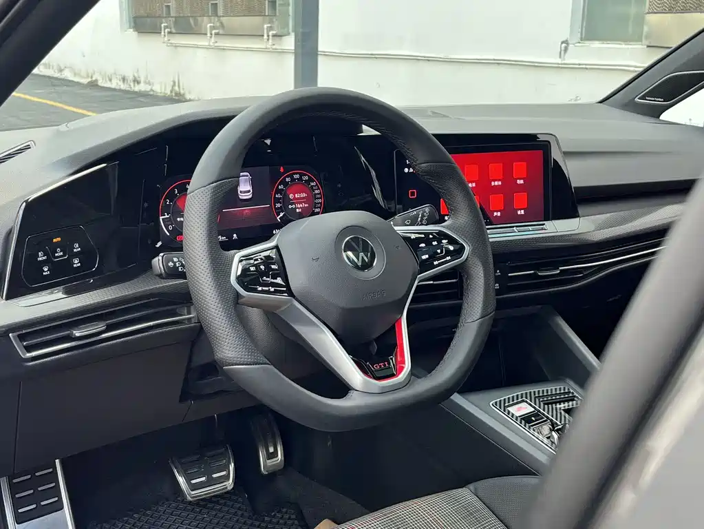 Volkswagen Golf GTI — миниатюра 4