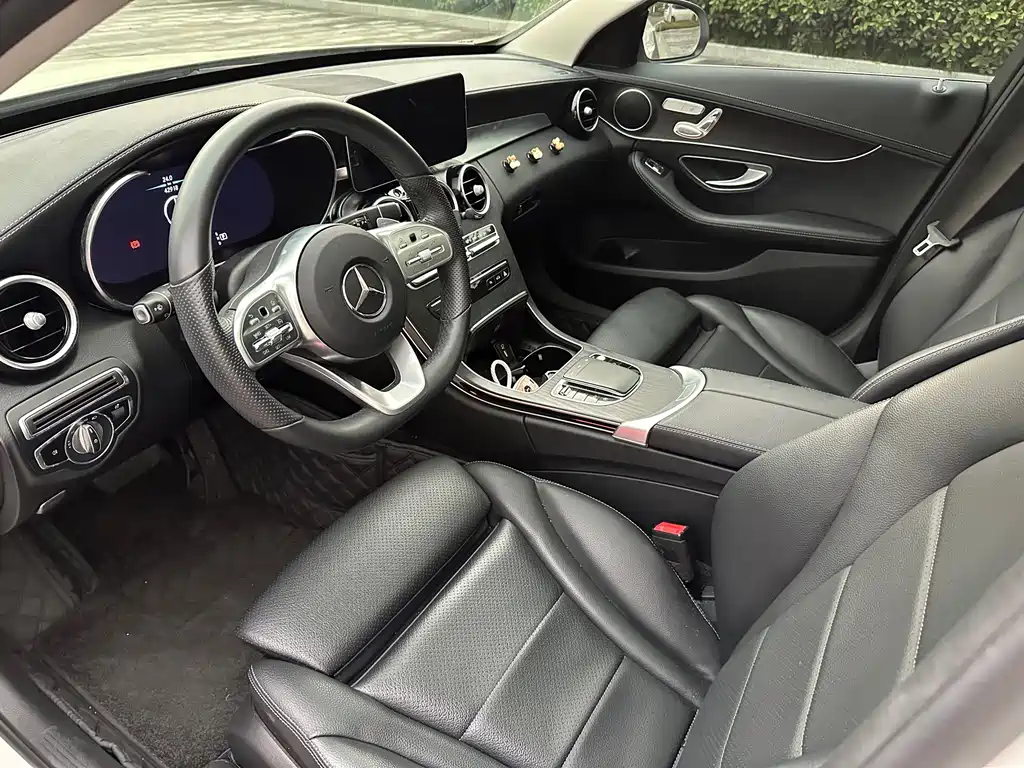 Mercedes-Benz C-Class — миниатюра 9
