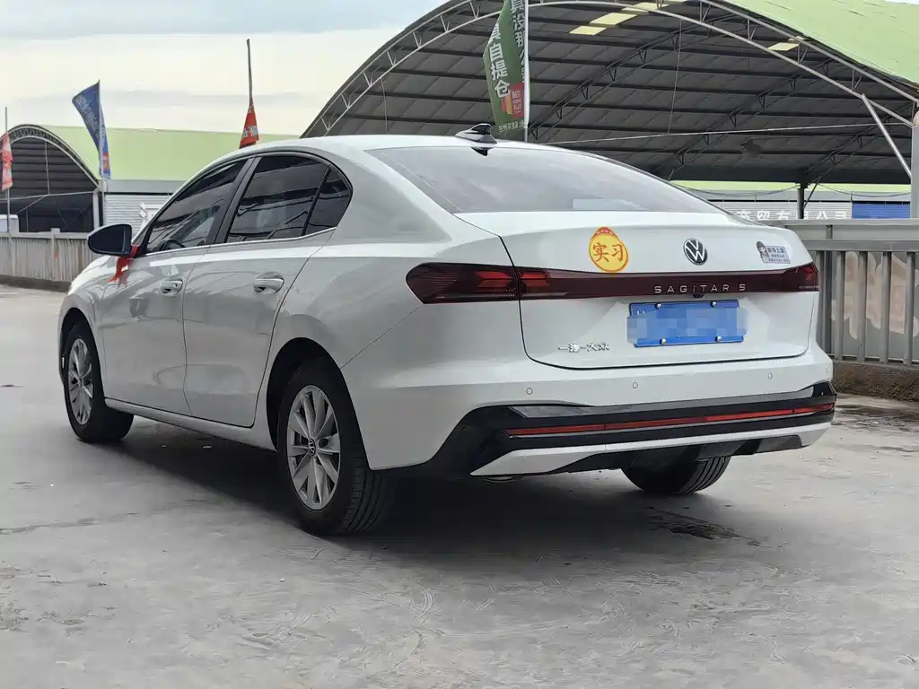 Volkswagen Sagitar — миниатюра 4