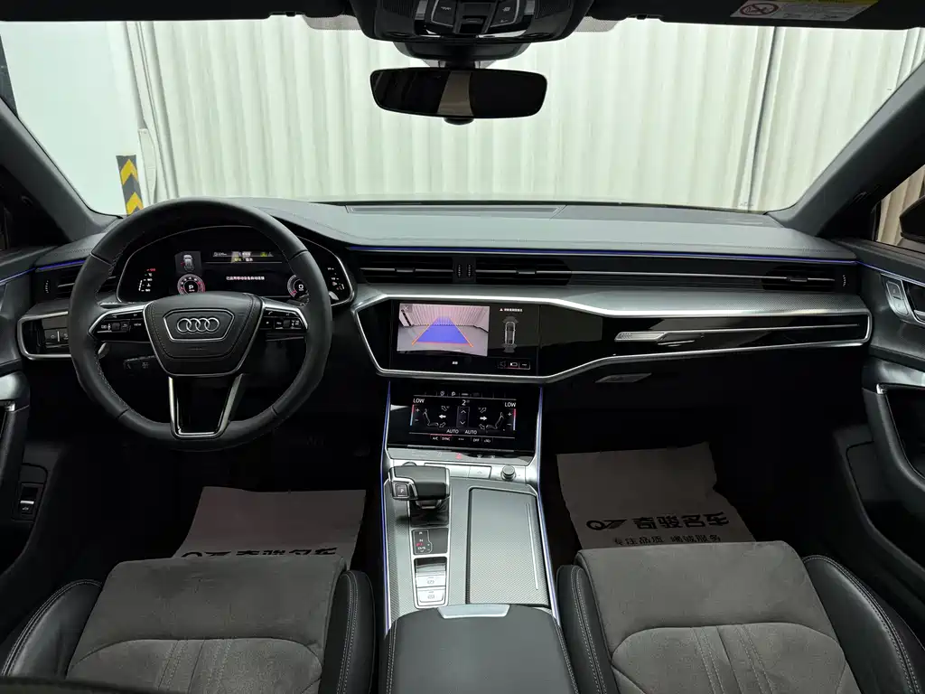 Audi A6L 2023 40 TFSI Luxury