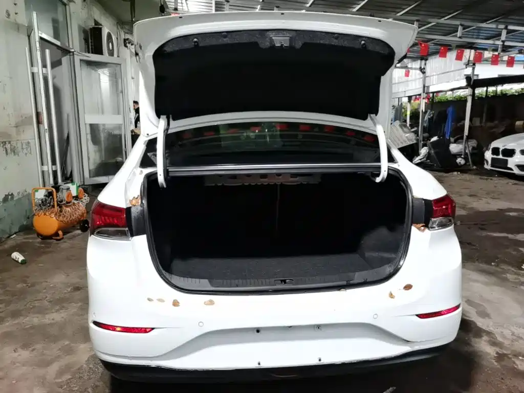 Buick Excelle — миниатюра 19