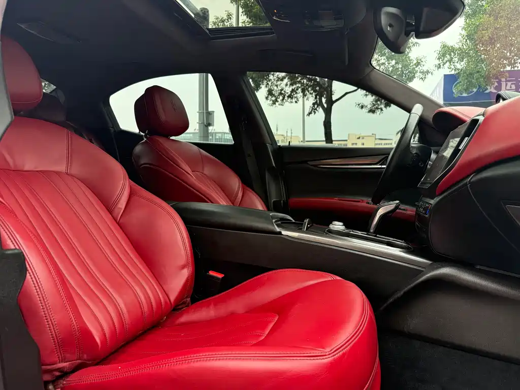 Maserati Ghibli — миниатюра 12