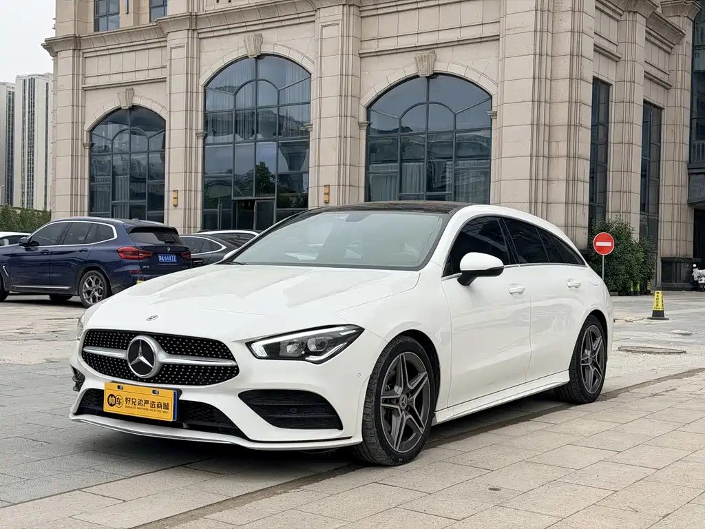 MERCEDES-BENZ CLA