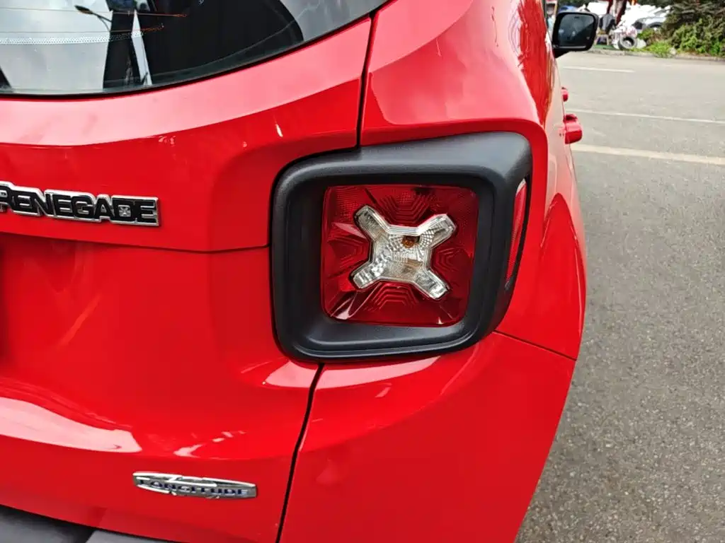 Jeep Renegade — миниатюра 8