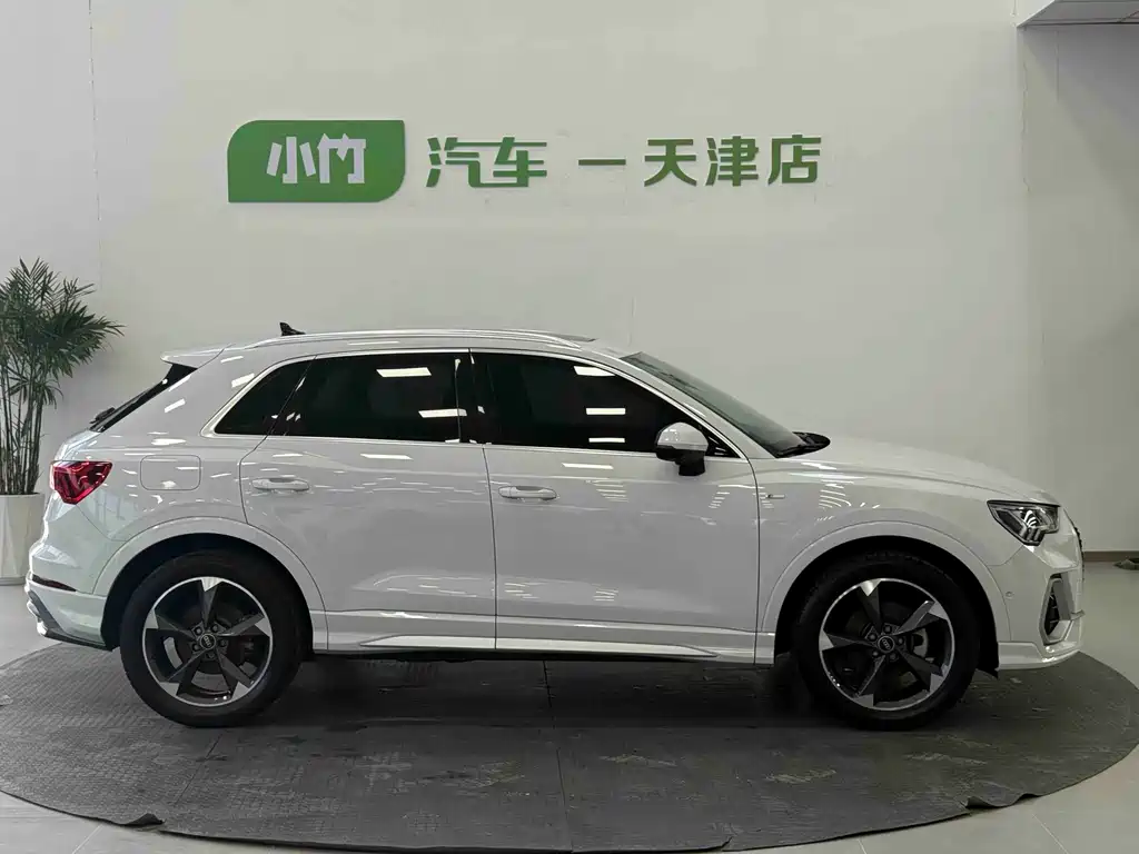 Audi Q3 — миниатюра 6