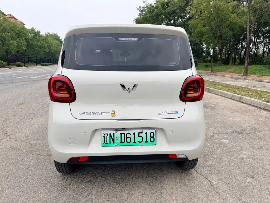 Wuling MINIEV — миниатюра 4