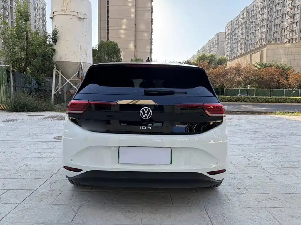 Volkswagen ID.3 — миниатюра 23