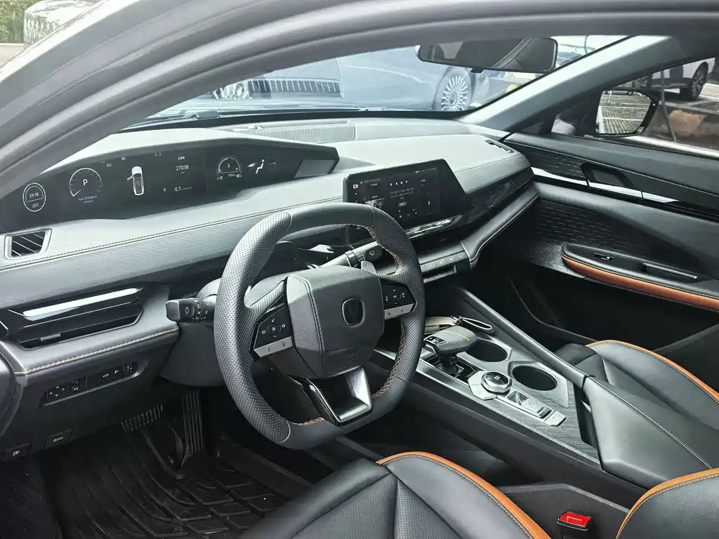Changan UNI-V 2022 1.5T Luxury