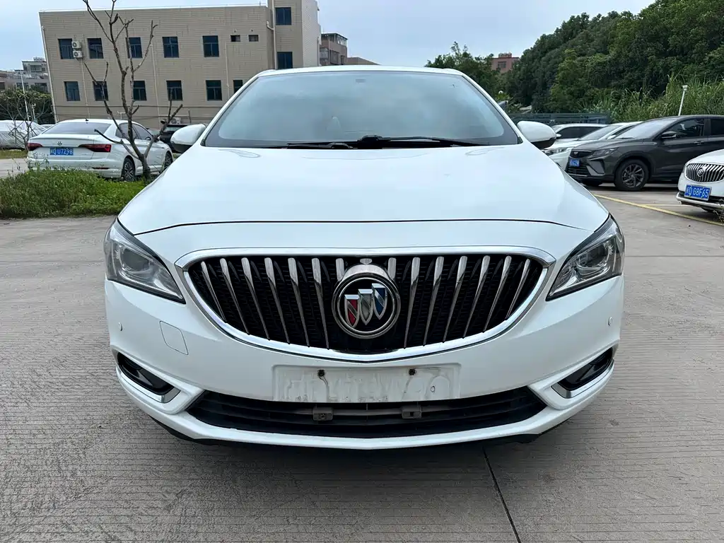 Buick Verano — миниатюра 2