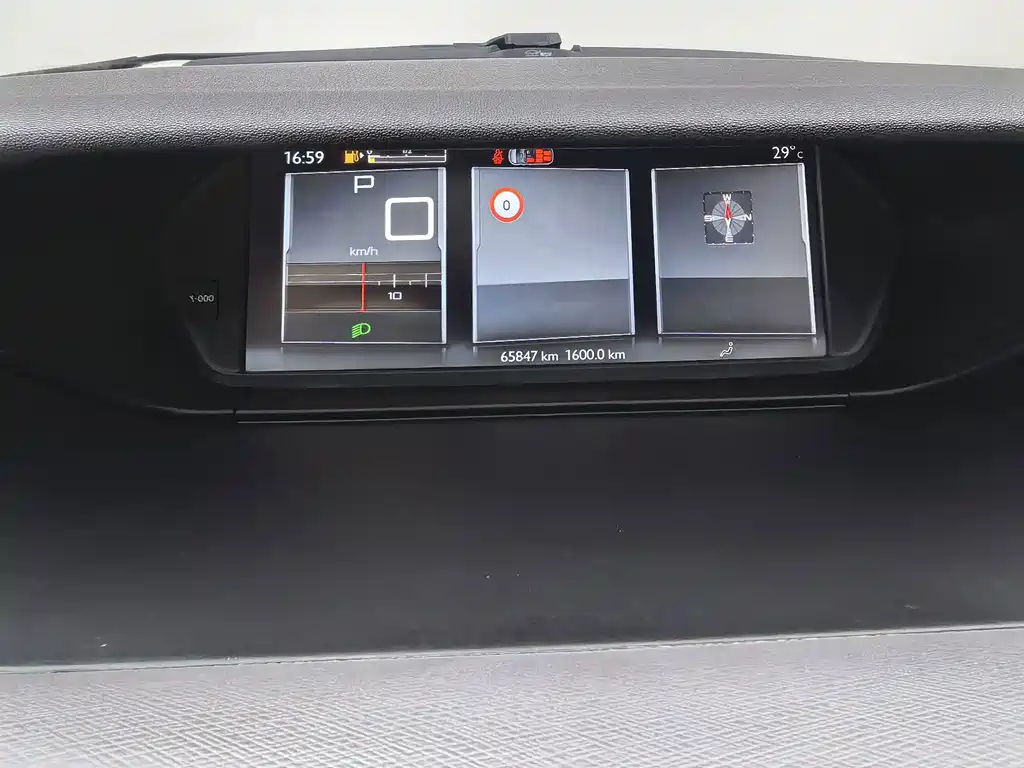 Citroen C4 Picasso — миниатюра 18
