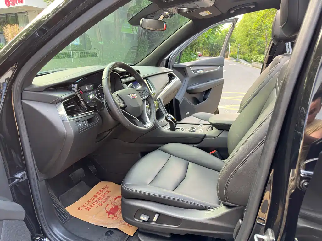 Cadillac XT6 — миниатюра 9