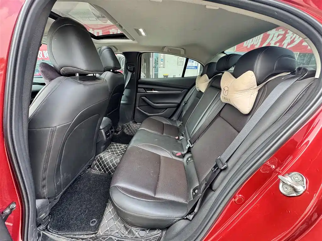 Mazda 3 Axela — миниатюра 5