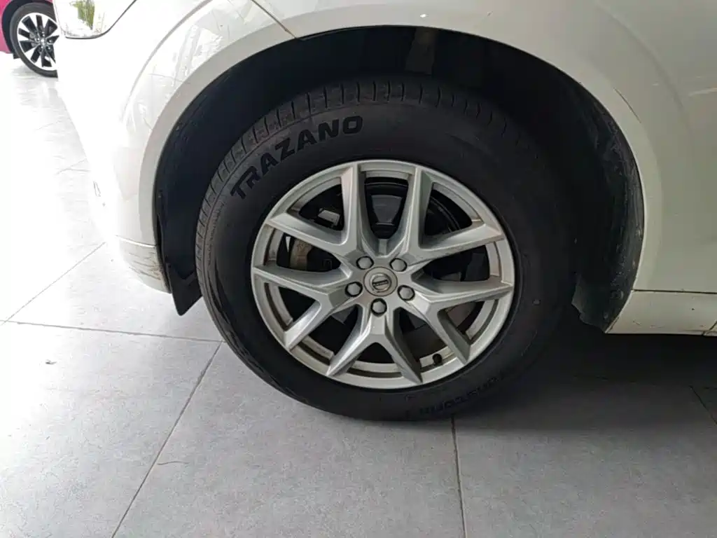 Volvo XC60 — миниатюра 23